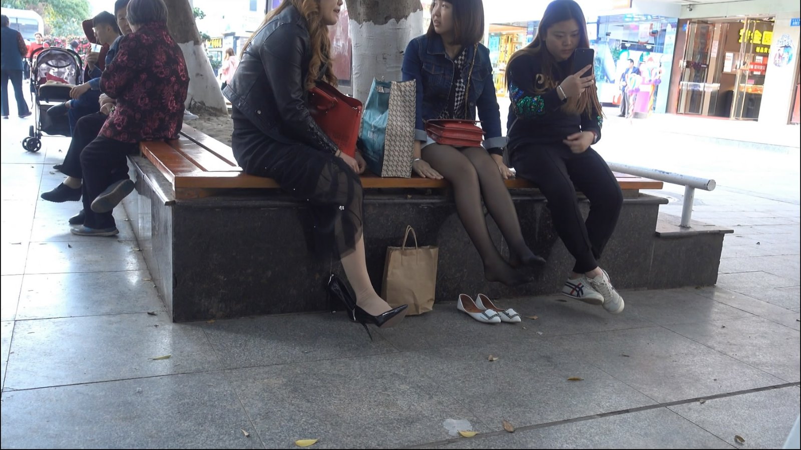 streetsnapshoep[00 01 22][20181210 222555 9]